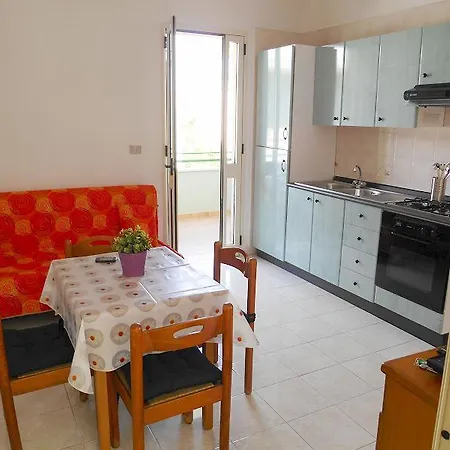 Holiday home Bilocale Al Mare Baia